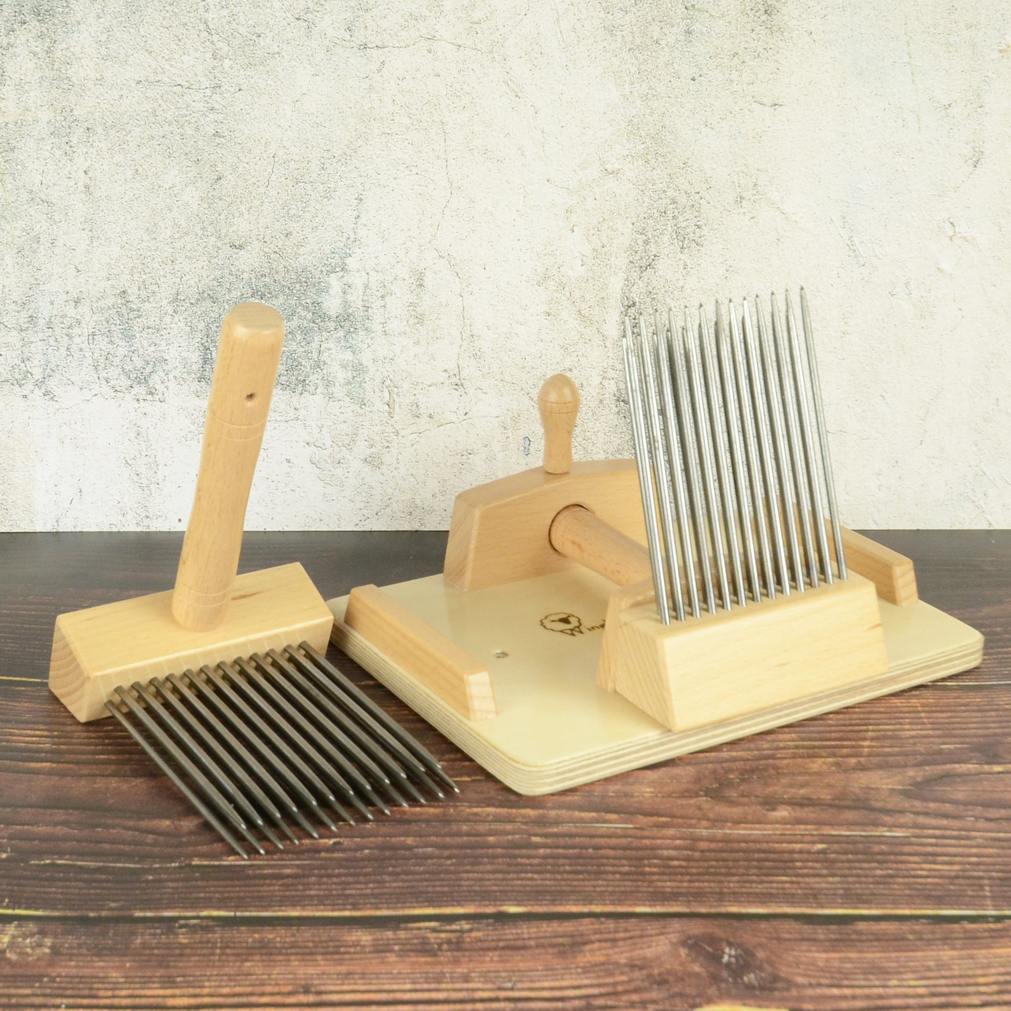 Wingham Hand Combs with Base Plate