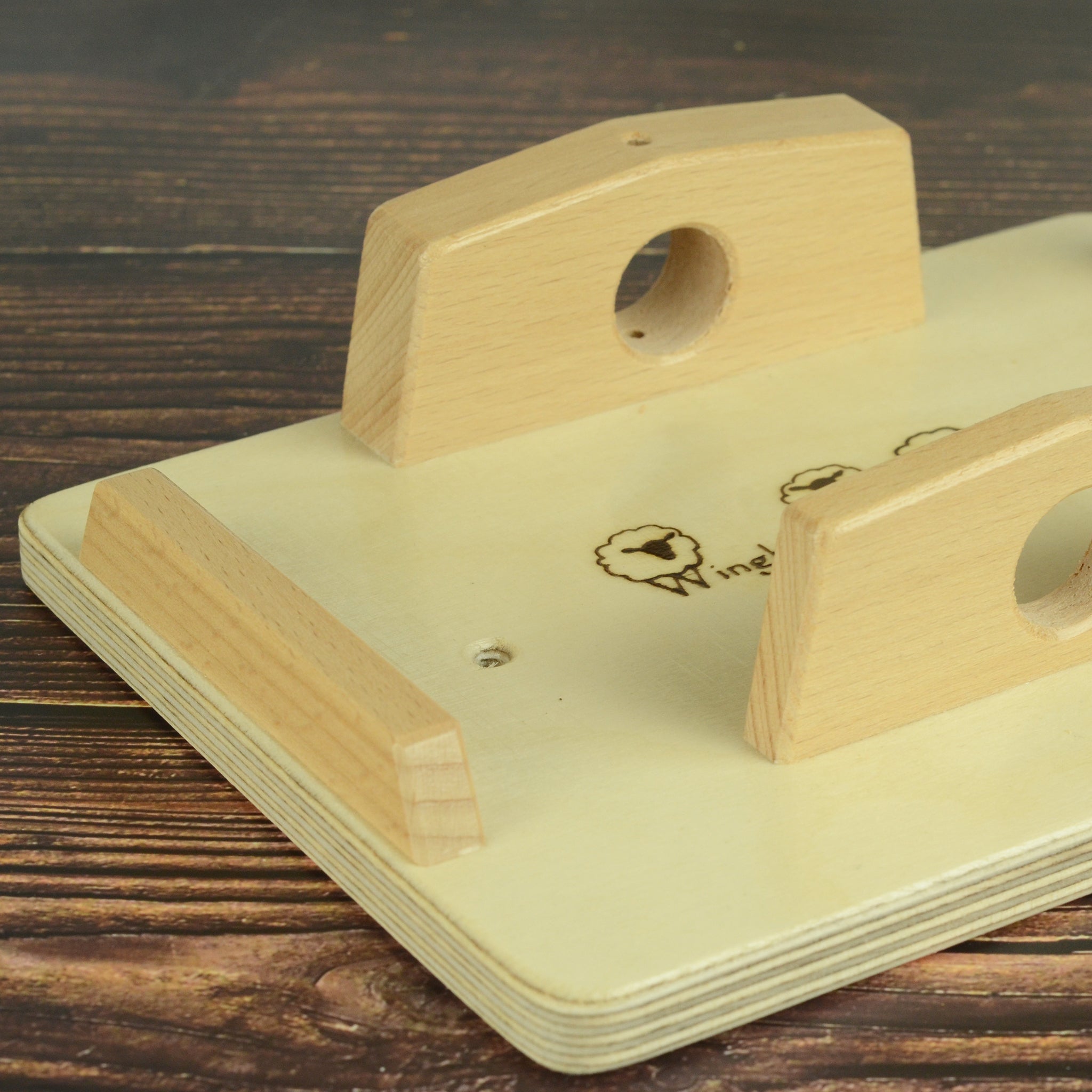 Wingham Hand Combs with Base Plate